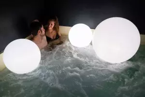 JACUZZI INTÉRIEUR